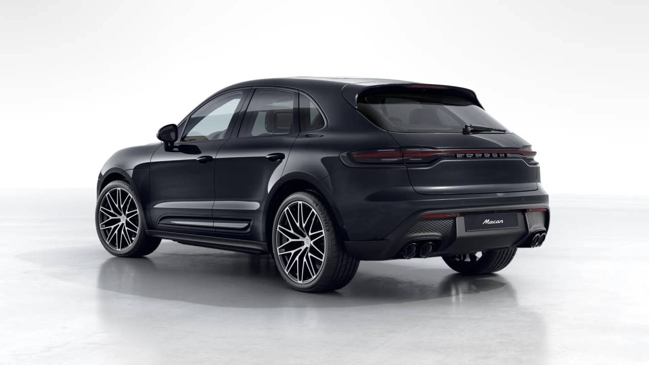 2026 Porsche Macan T photo 2