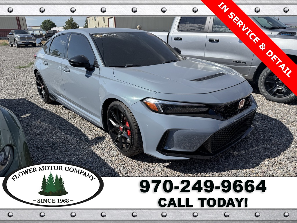 2023 Honda Civic Type R photo 2