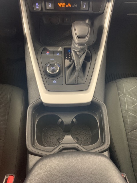 2021 Toyota RAV4 Hybrid XLE photo 17