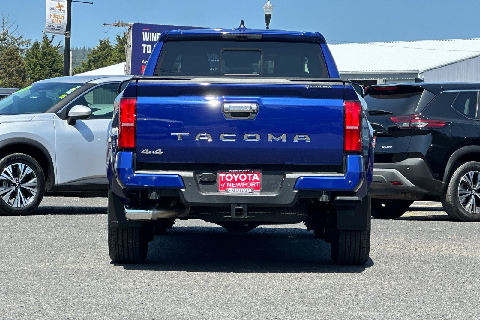 2024 Toyota Tacoma TRD Sport 4x4 photo 4