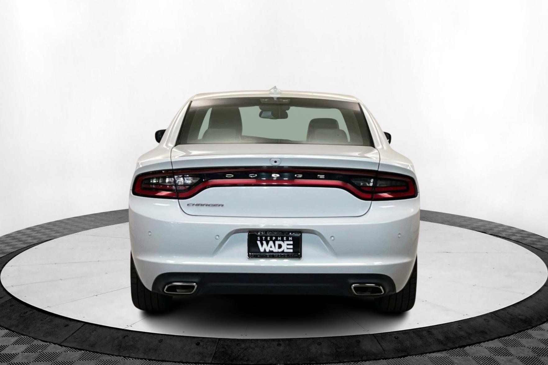 2022 Dodge Charger SXT photo 4