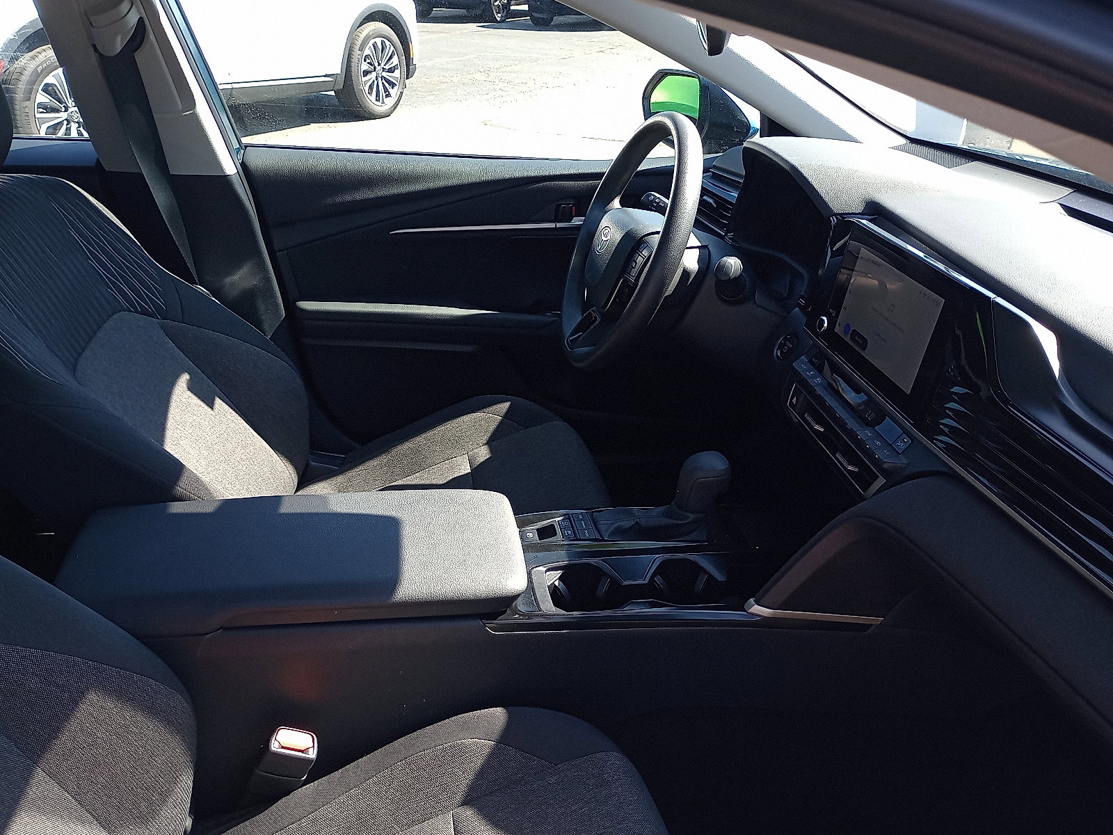 2025 Toyota Camry LE photo 7