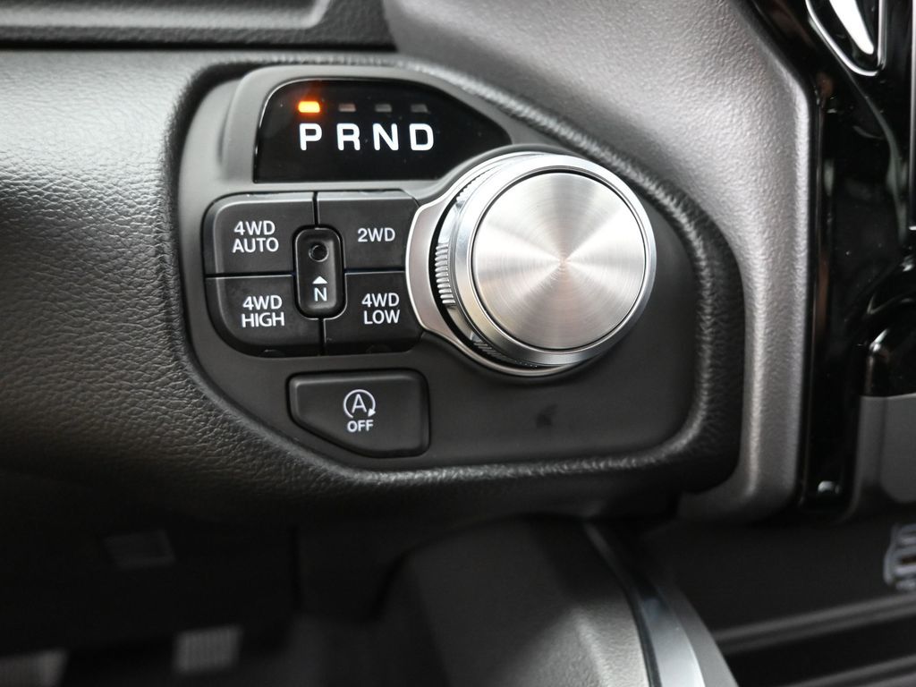 2026 Ram 1500 Laramie photo 17
