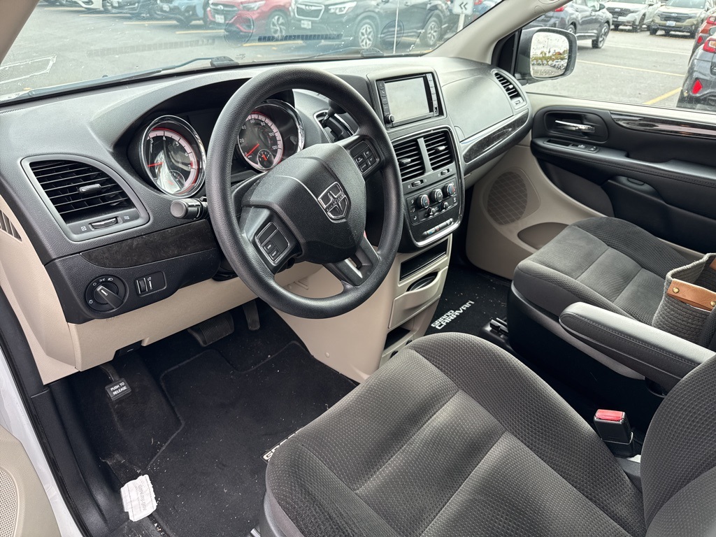2017 Dodge Grand Caravan SE photo 4