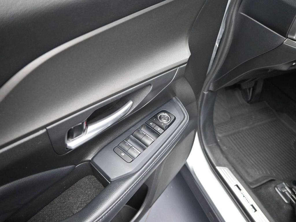 2024 Toyota Grand Highlander XLE photo 11