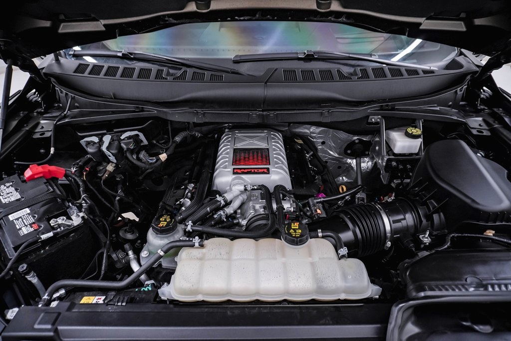 2024 Ford F-150 Raptor photo 32