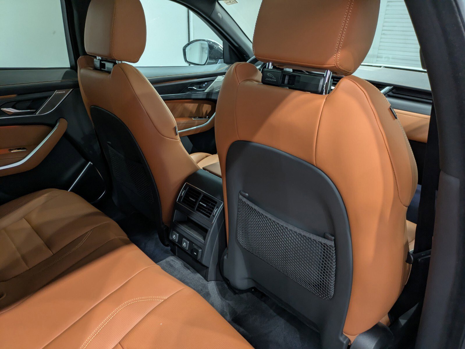 2026 Jaguar F-PACE P250 R-Dynamic S photo 22
