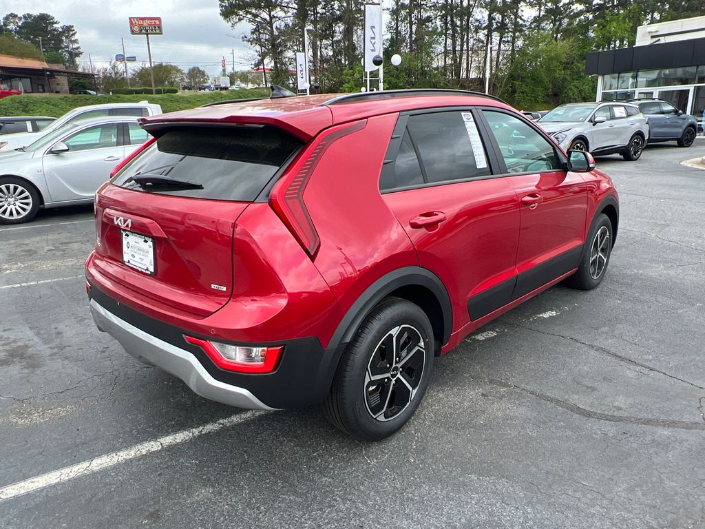 2025 Kia Niro EX photo 3