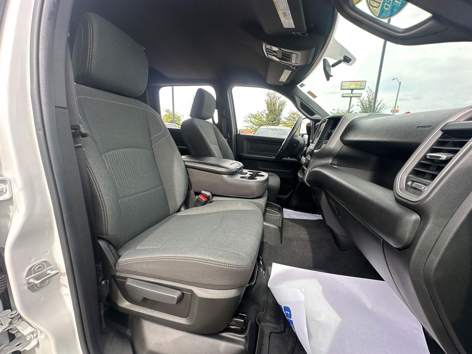 2023 Ram 2500 Tradesman photo 30