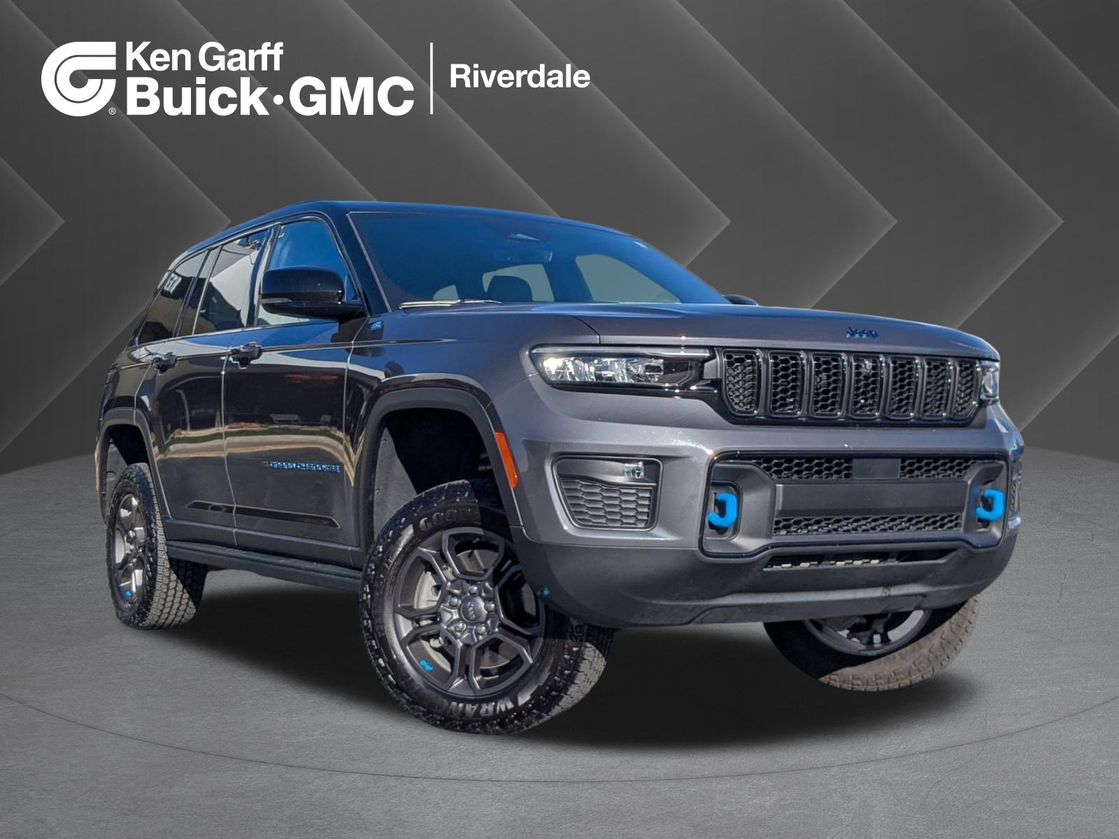 2025 Jeep Grand Cherokee Trailhawk 4xe's photo