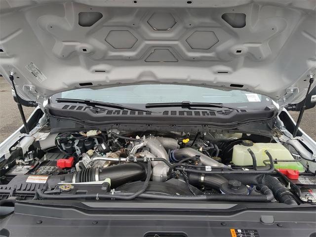 2024 Ford F-350 Lariat photo 33