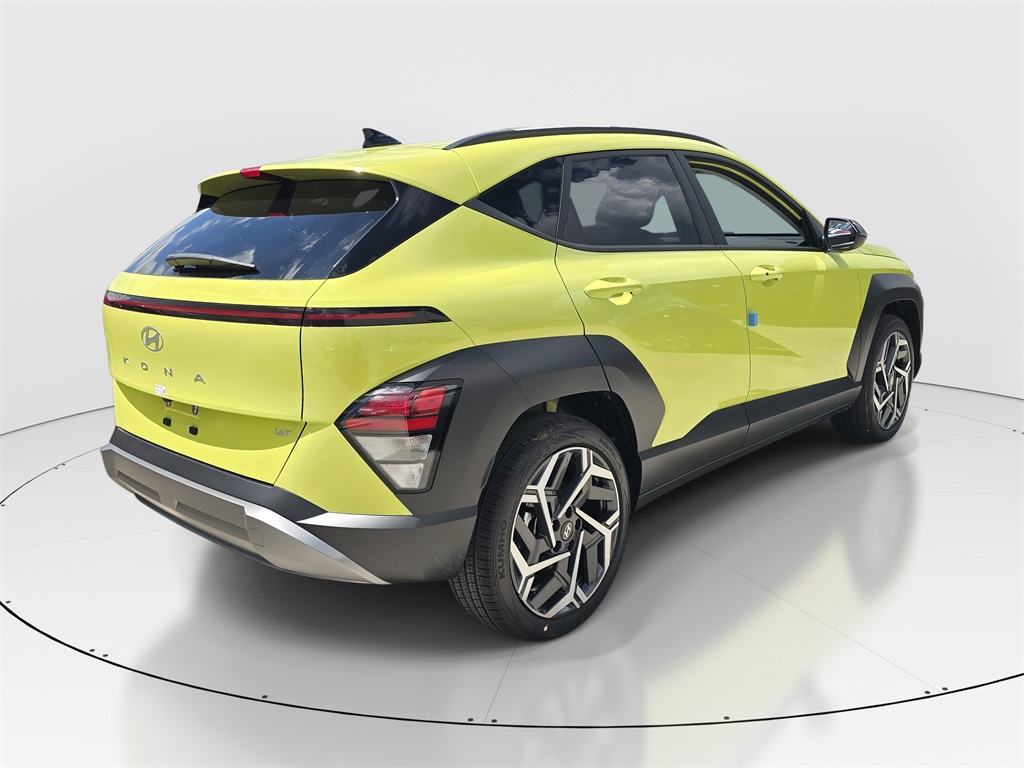 2026 Hyundai Kona SEL photo 3