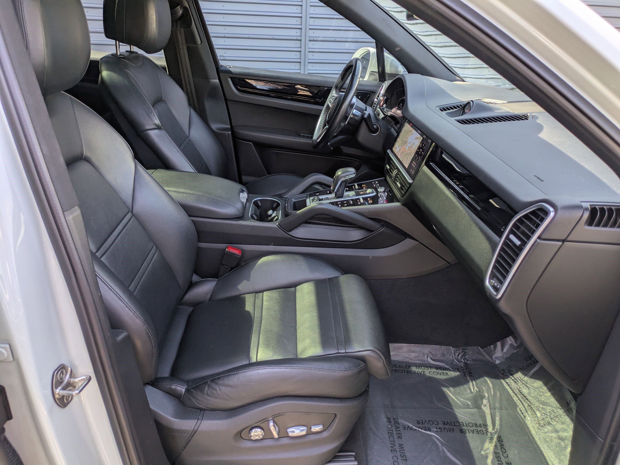 2020 Porsche Cayenne photo 32