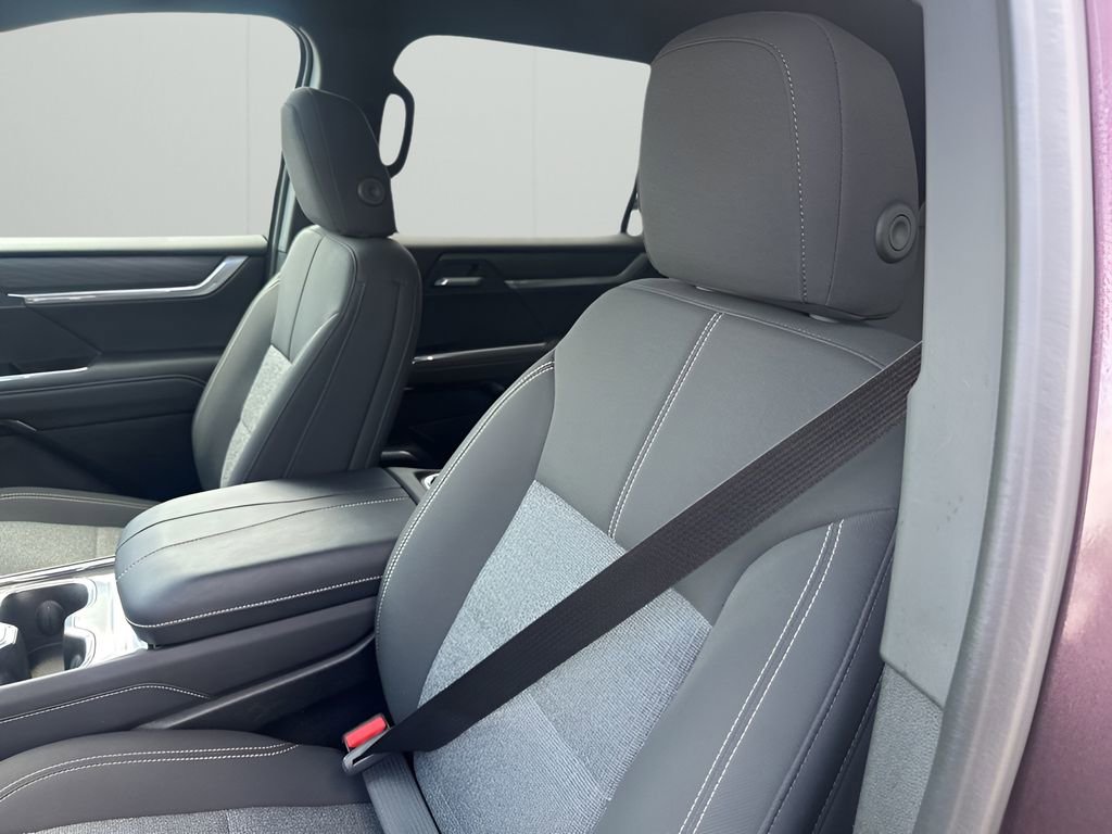2025 Gmc Acadia Elevation photo 27