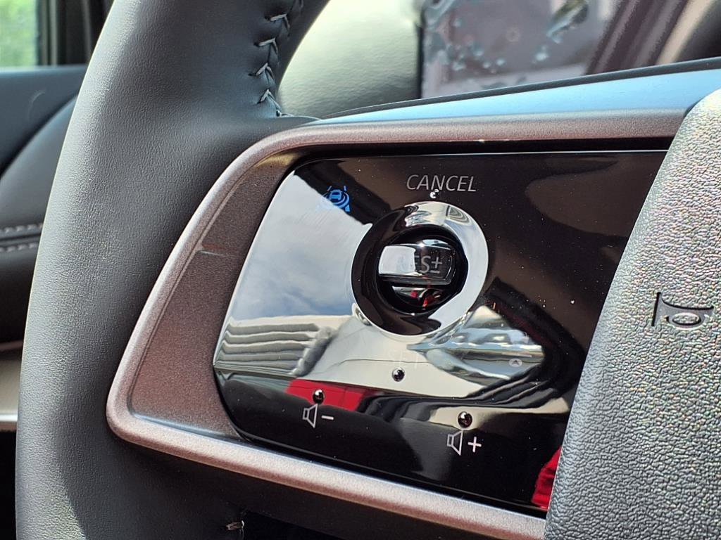 2025 Nissan Murano SL photo 21