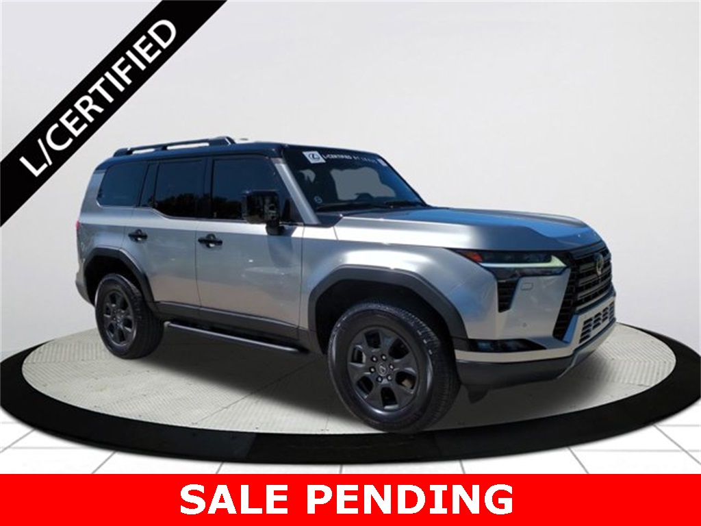 2024 Lexus GX Overtrail's photo