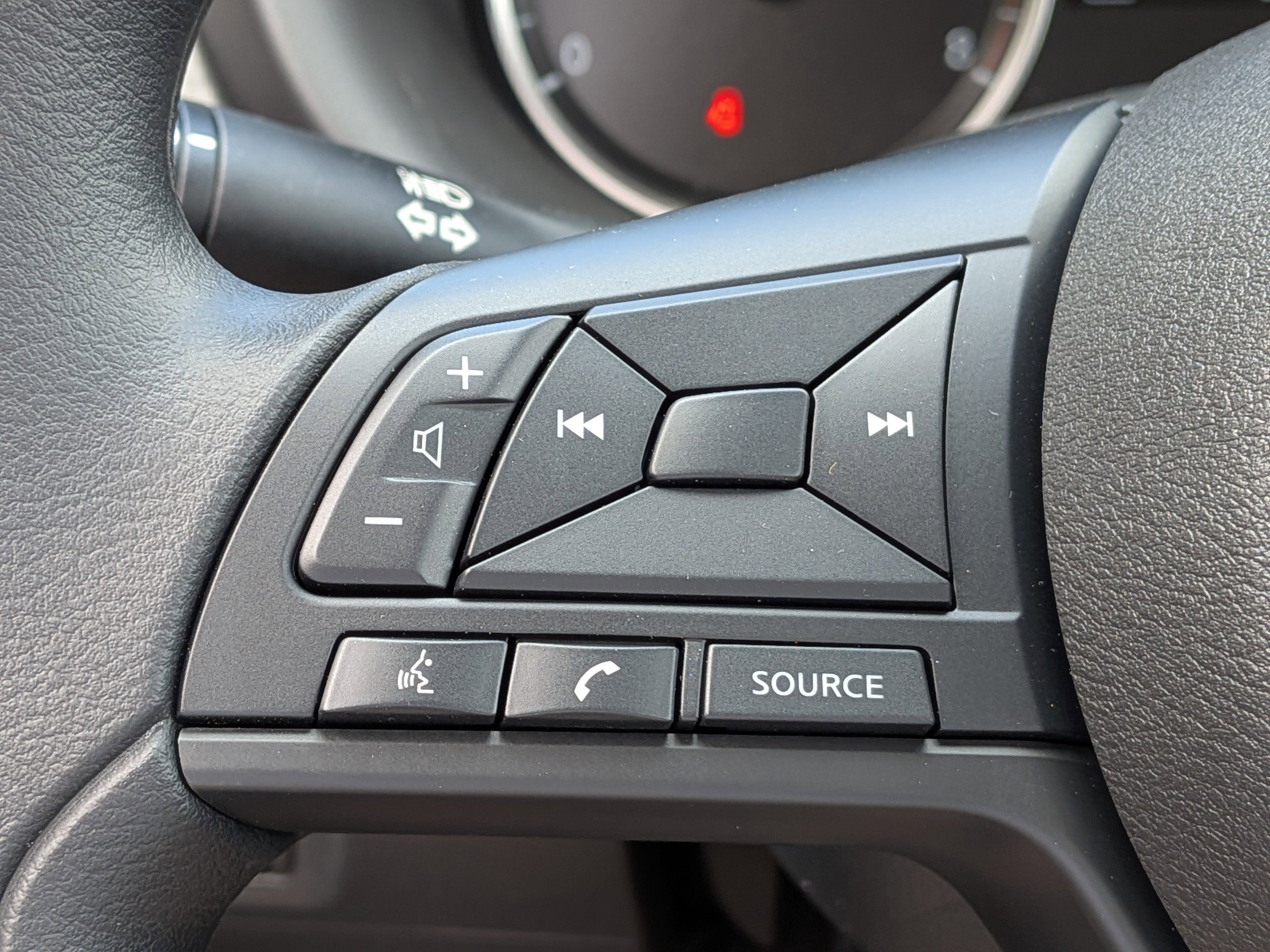 2025 Nissan Kicks Play S photo 15