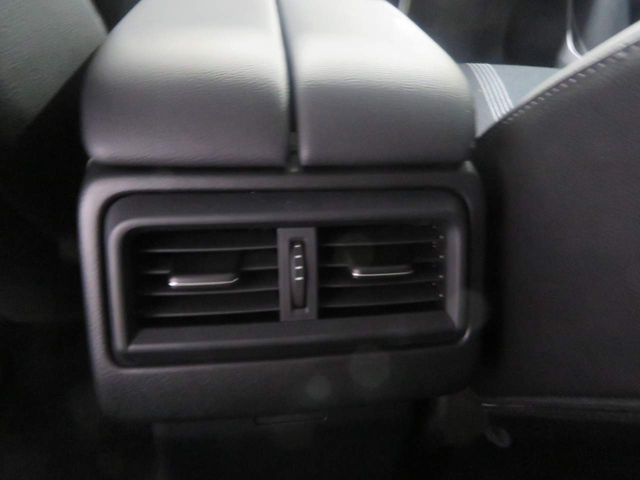 2025 Mazda CX-50 Preferred photo 11