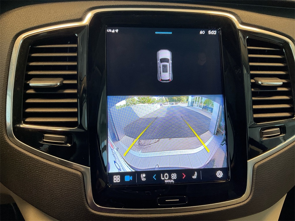 2023 Volvo XC90 AWD Plus photo 25
