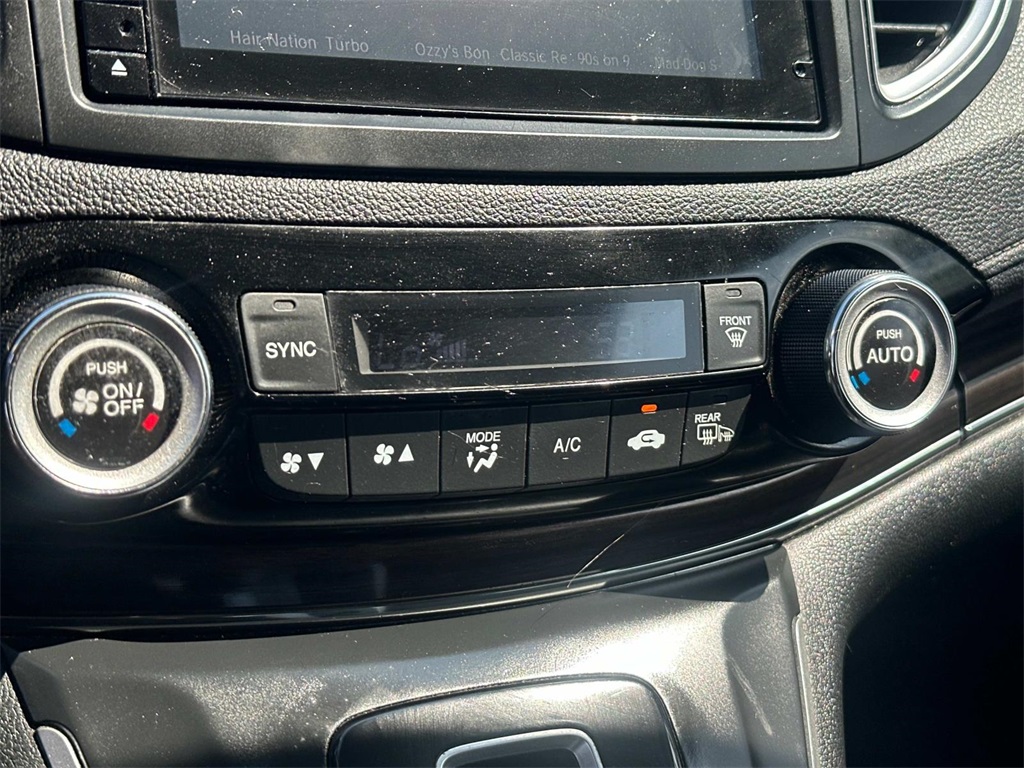 2015 Honda CR-V Touring photo 20
