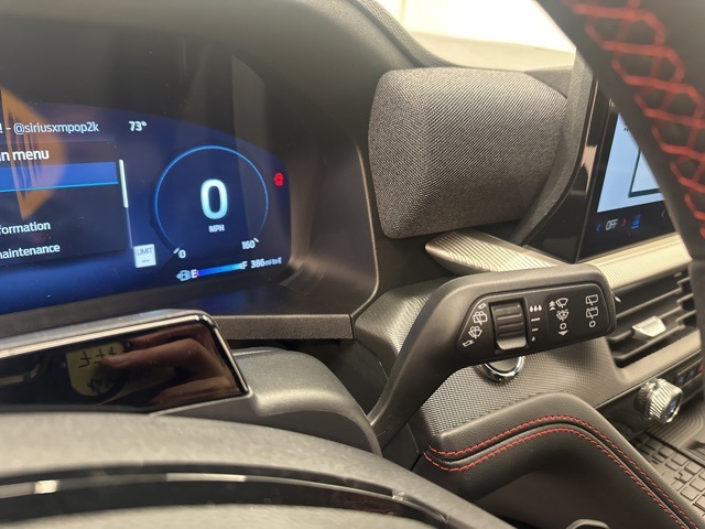 2025 Ford Explorer ST photo 18