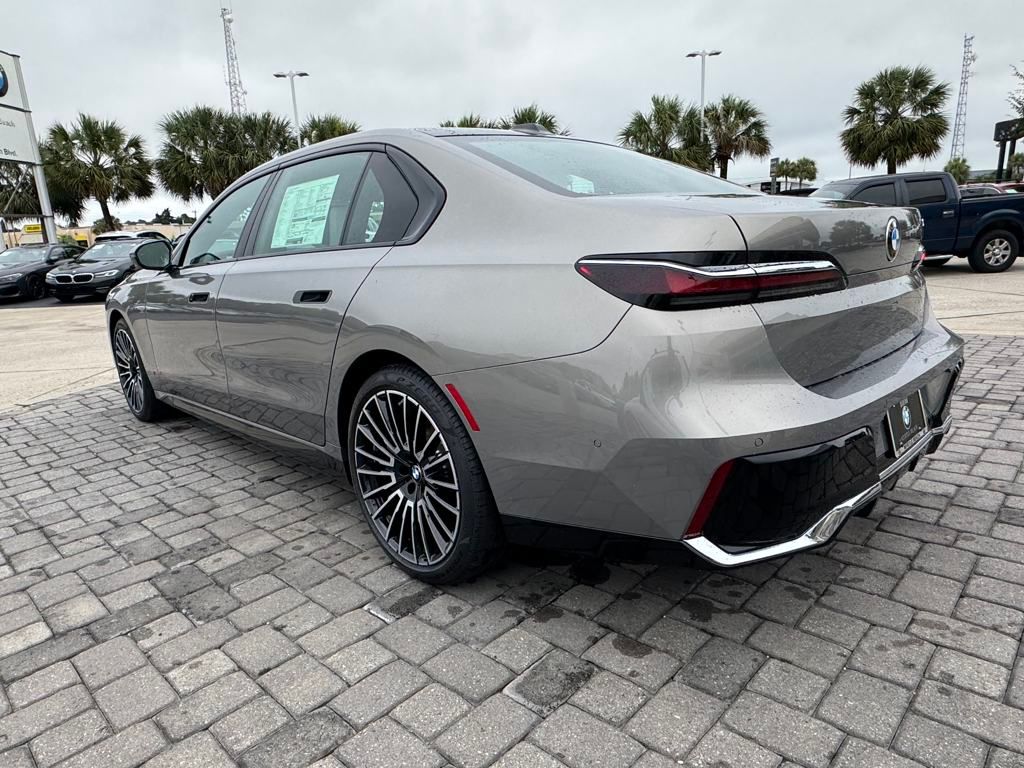 2025 Bmw 740i photo 10