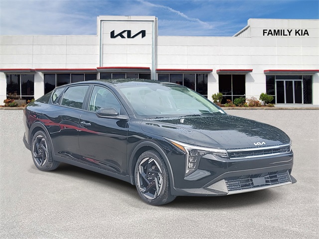2025 Kia K4 EX's photo