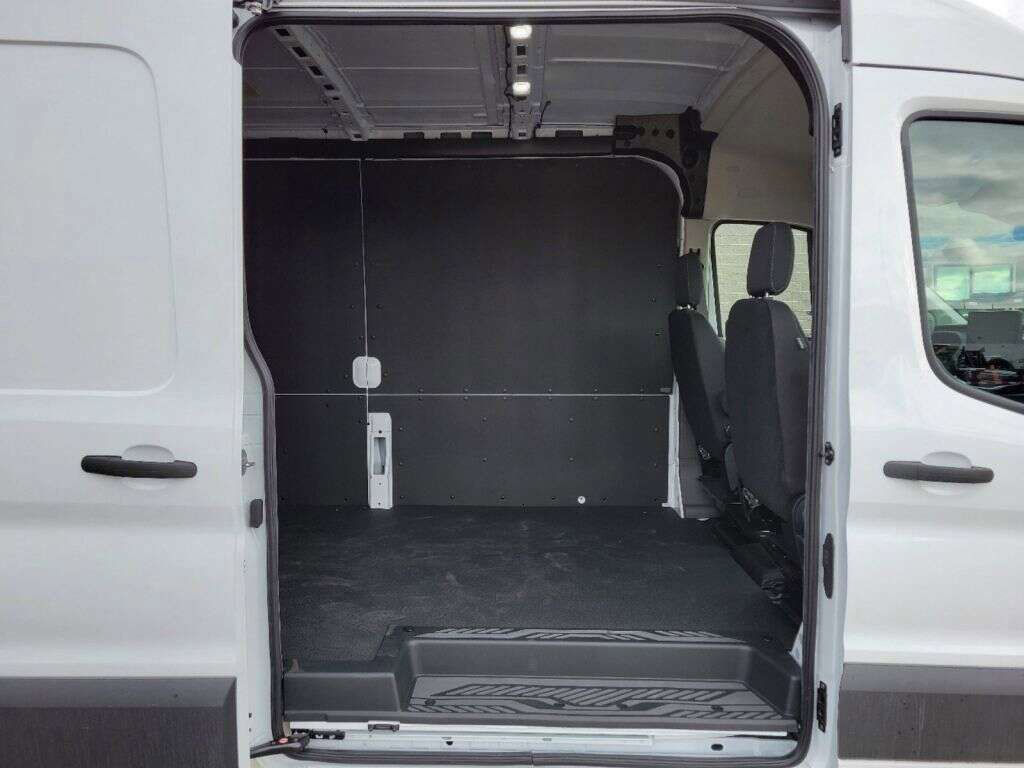 2023 Ford Transit photo 12