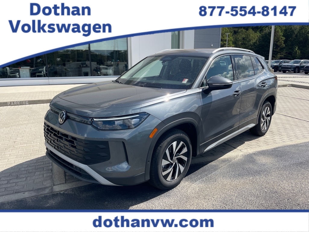 2025 Volkswagen Tiguan S's photo