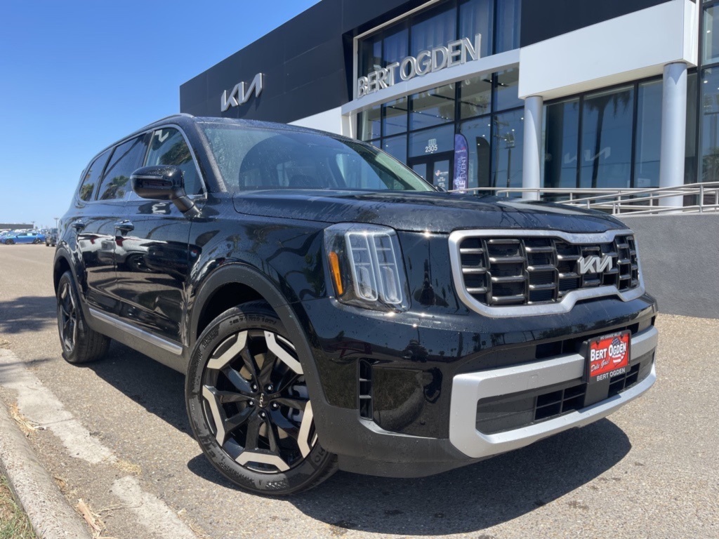2025 Kia Telluride S's photo