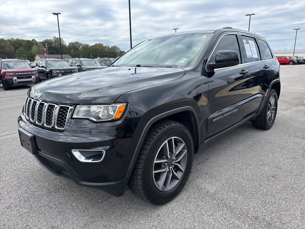 2020 Jeep Grand Cherokee Laredo E photo 3