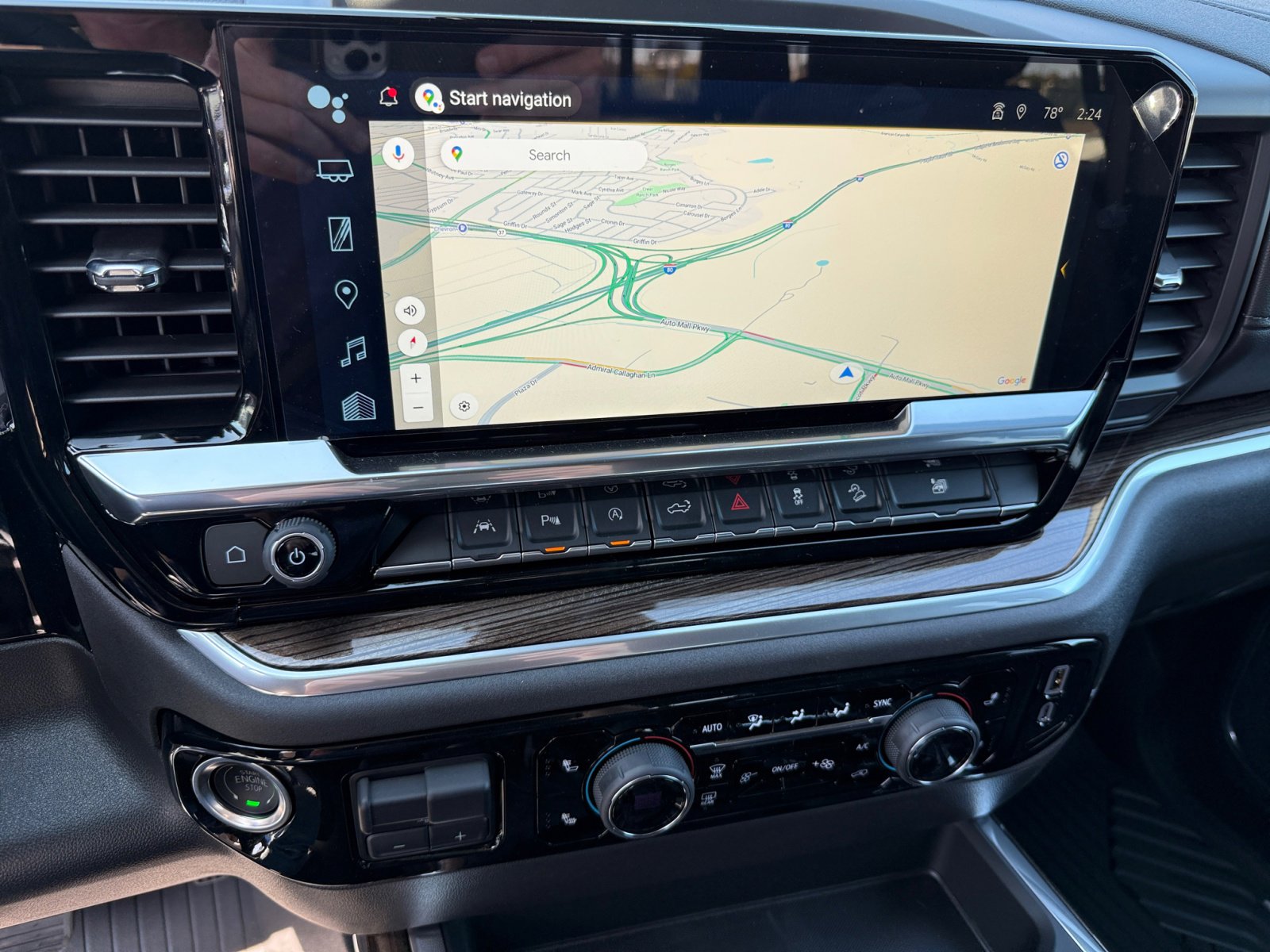 2025 Chevrolet Silverado 1500 RST photo 12