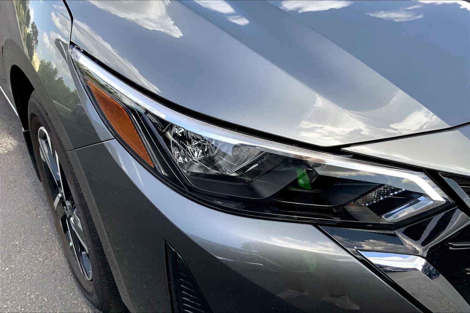 2025 Nissan Sentra SV photo 13