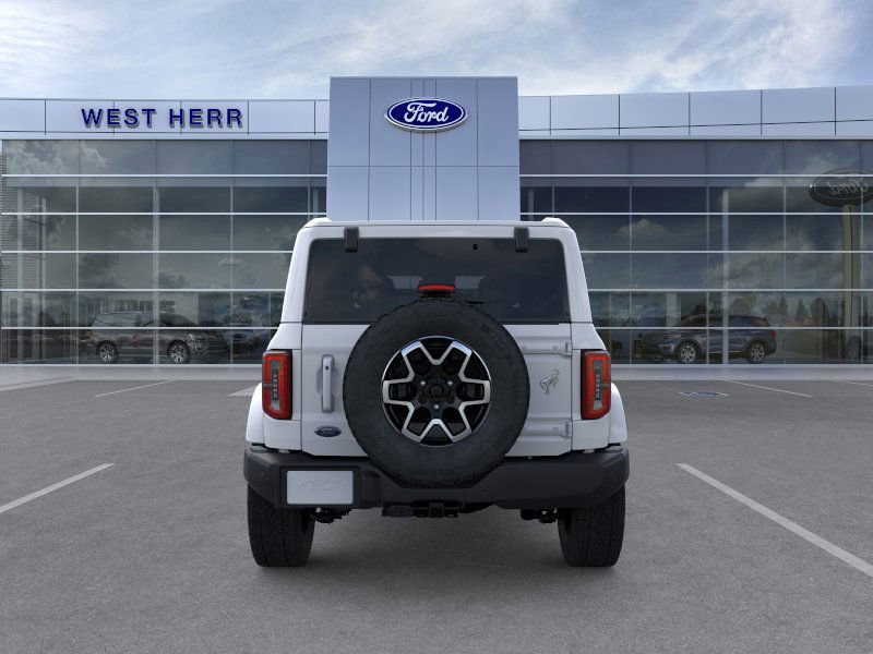 2025 Ford Bronco Outer Banks photo 4