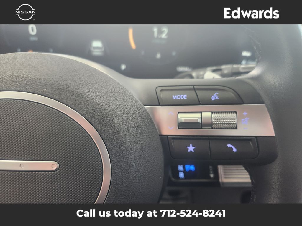 2024 Hyundai Kona SEL photo 18