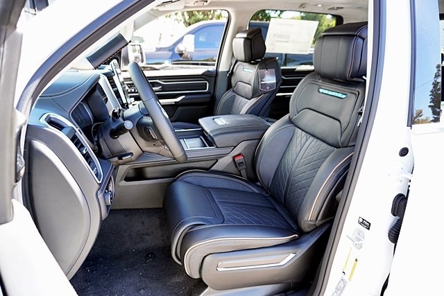 New 2026 Ivory White Tri-Coat Pearl-Coat Exterior Paint RAM Tungsten image 25