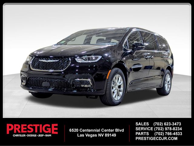 2026 Chrysler Pacifica Select's photo