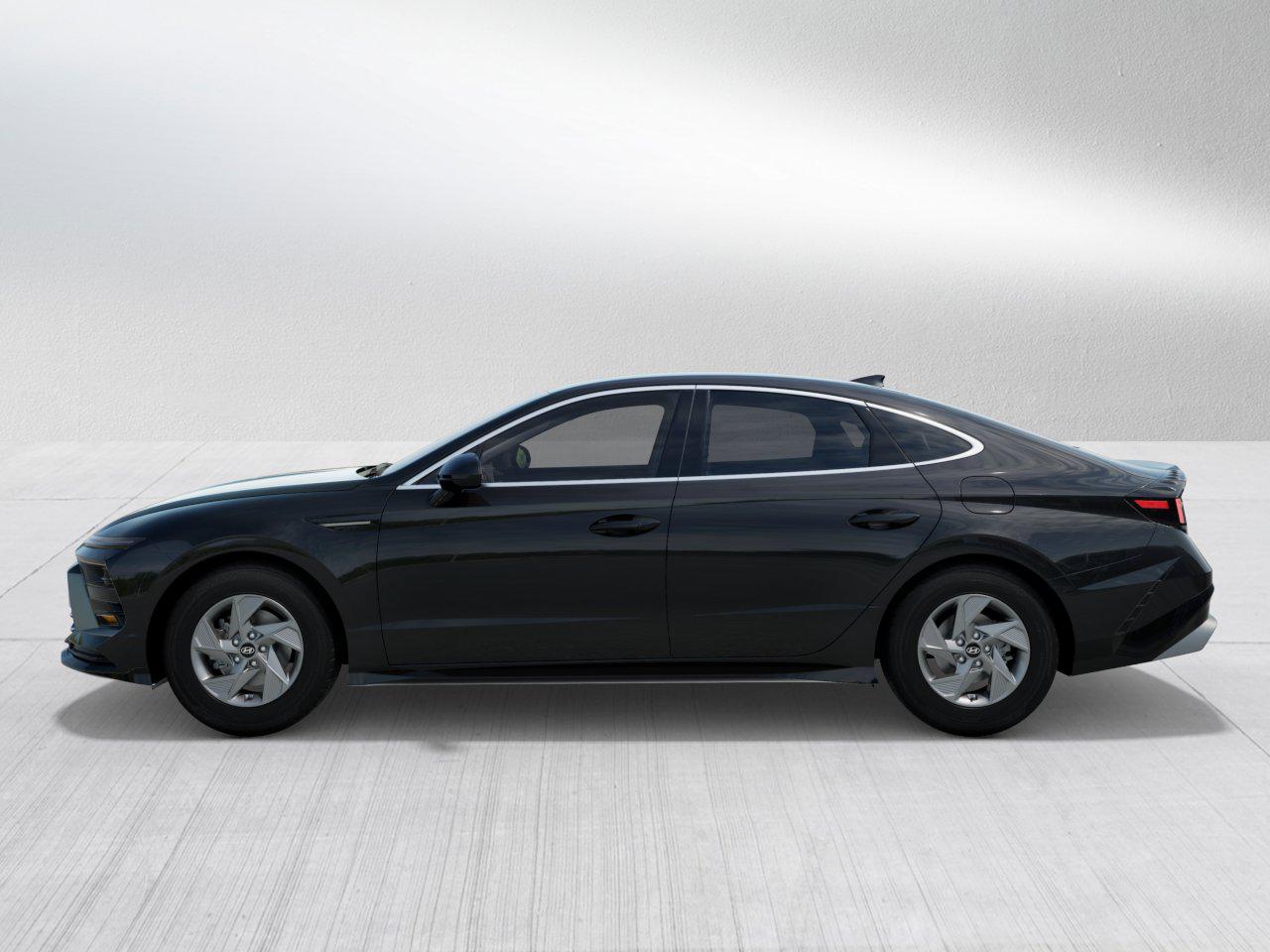 2025 Hyundai Sonata SE photo 3