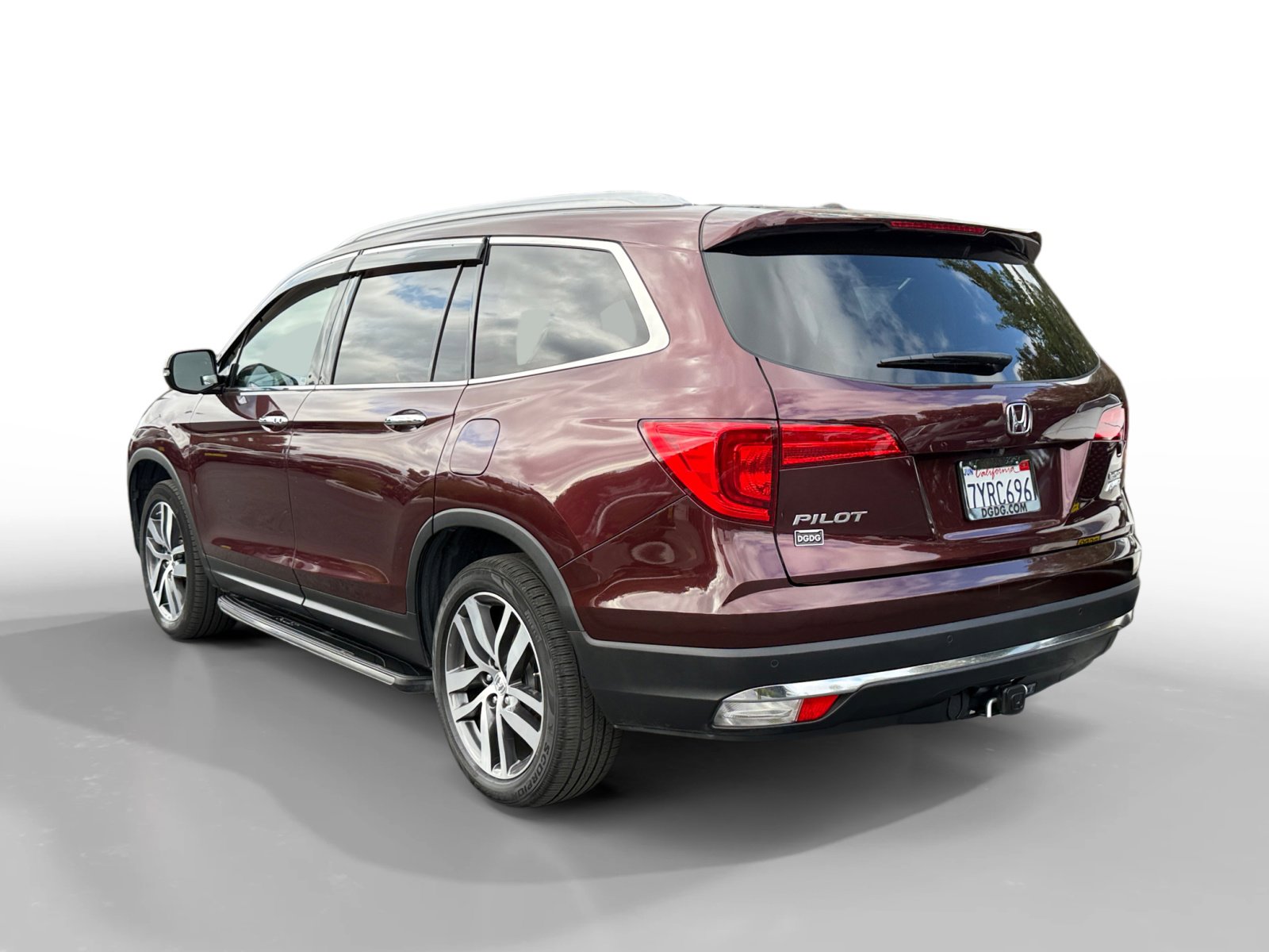 2017 Honda Pilot Touring photo 2