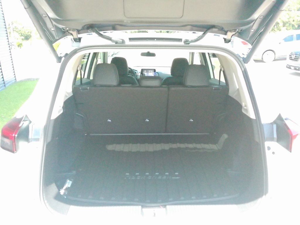 2026 Nissan Rogue SV photo 17