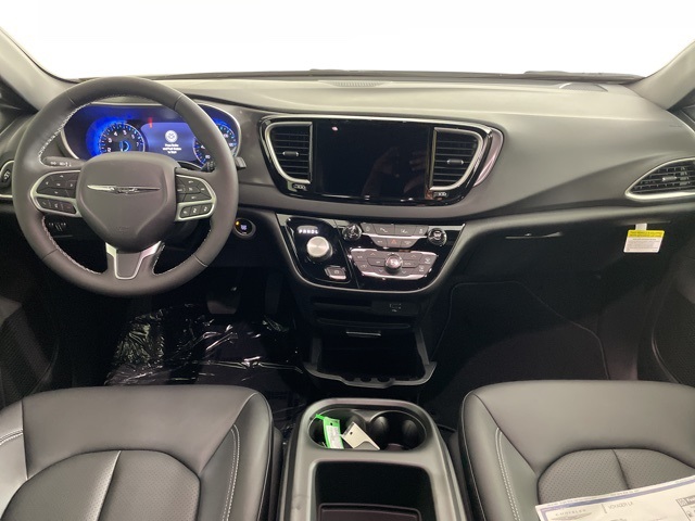 2026 Chrysler Voyager LX photo 39