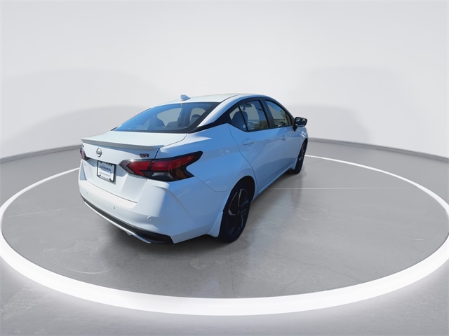 2025 Nissan Versa 1.6 SR photo 8