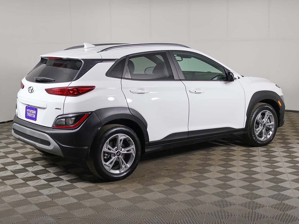 2023 Hyundai Kona SEL photo 5