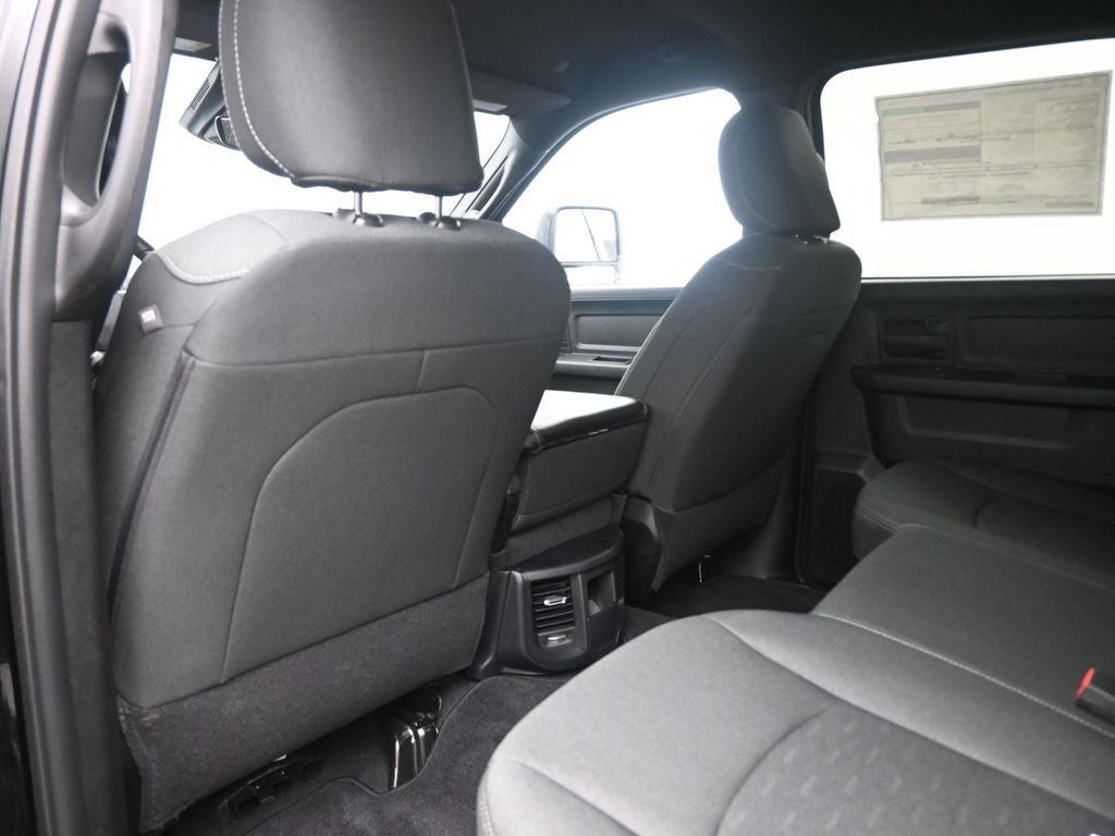 2025 Ram 2500 Tradesman photo 9