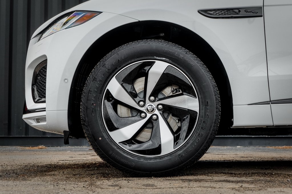 2026 Jaguar F-PACE P250 R-Dynamic S photo 3