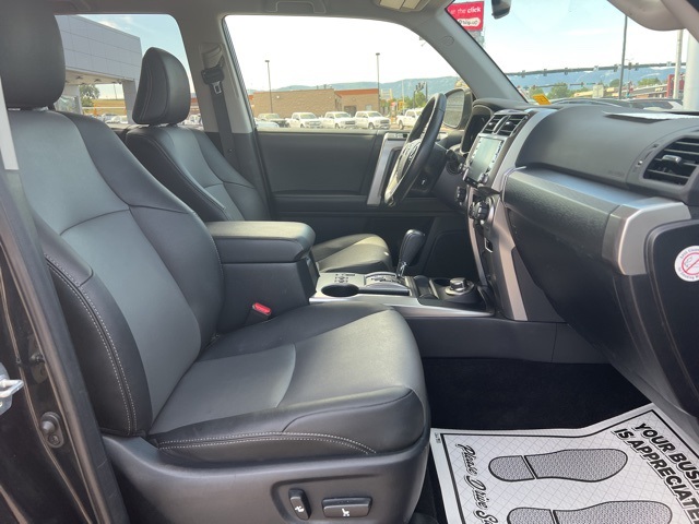 2024 Toyota 4Runner SR5 Premium photo 28