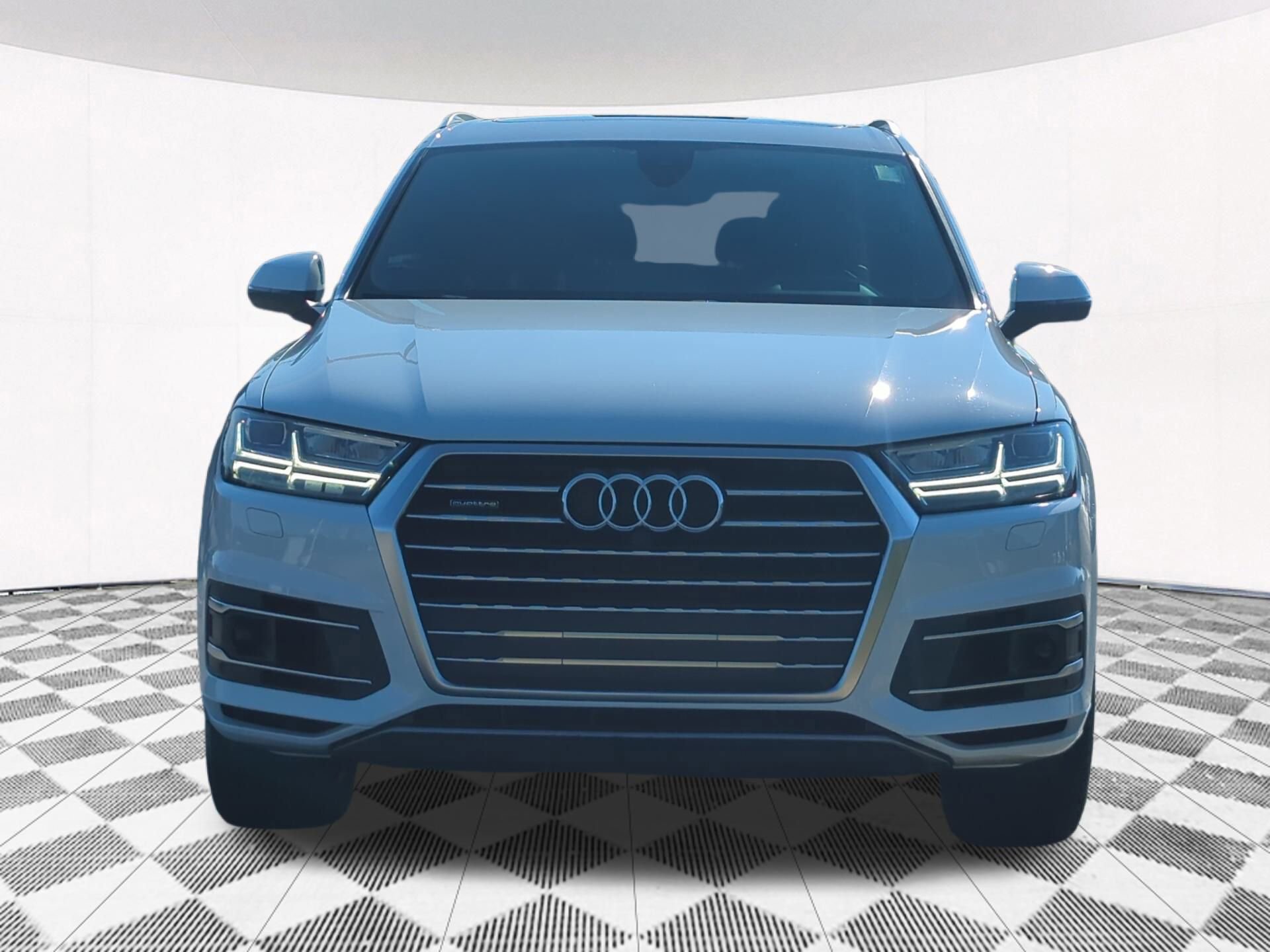 2018 Audi Q7 Prestige photo 3