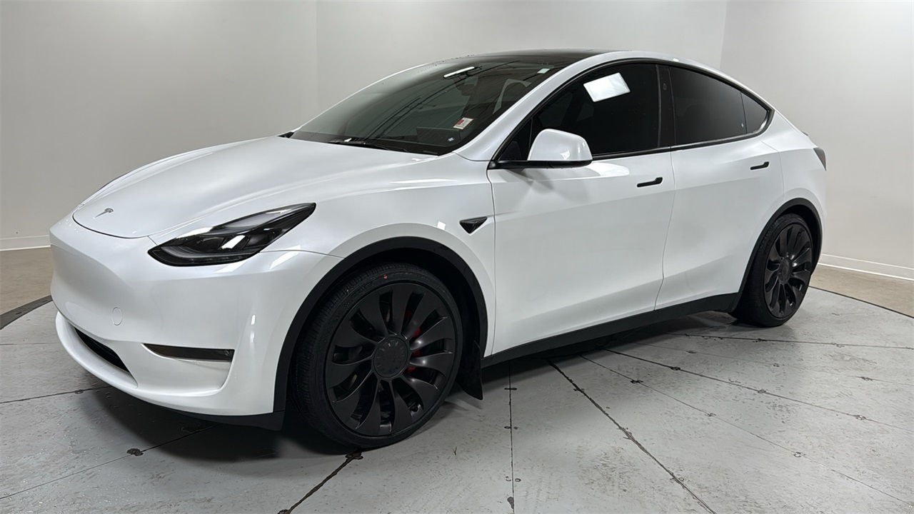 2025 Tesla Model Y Performance's photo