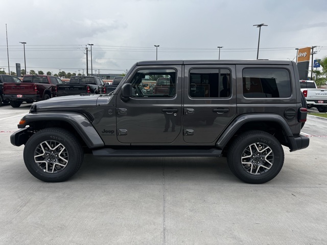 2025 Jeep Wrangler Sahara photo 3