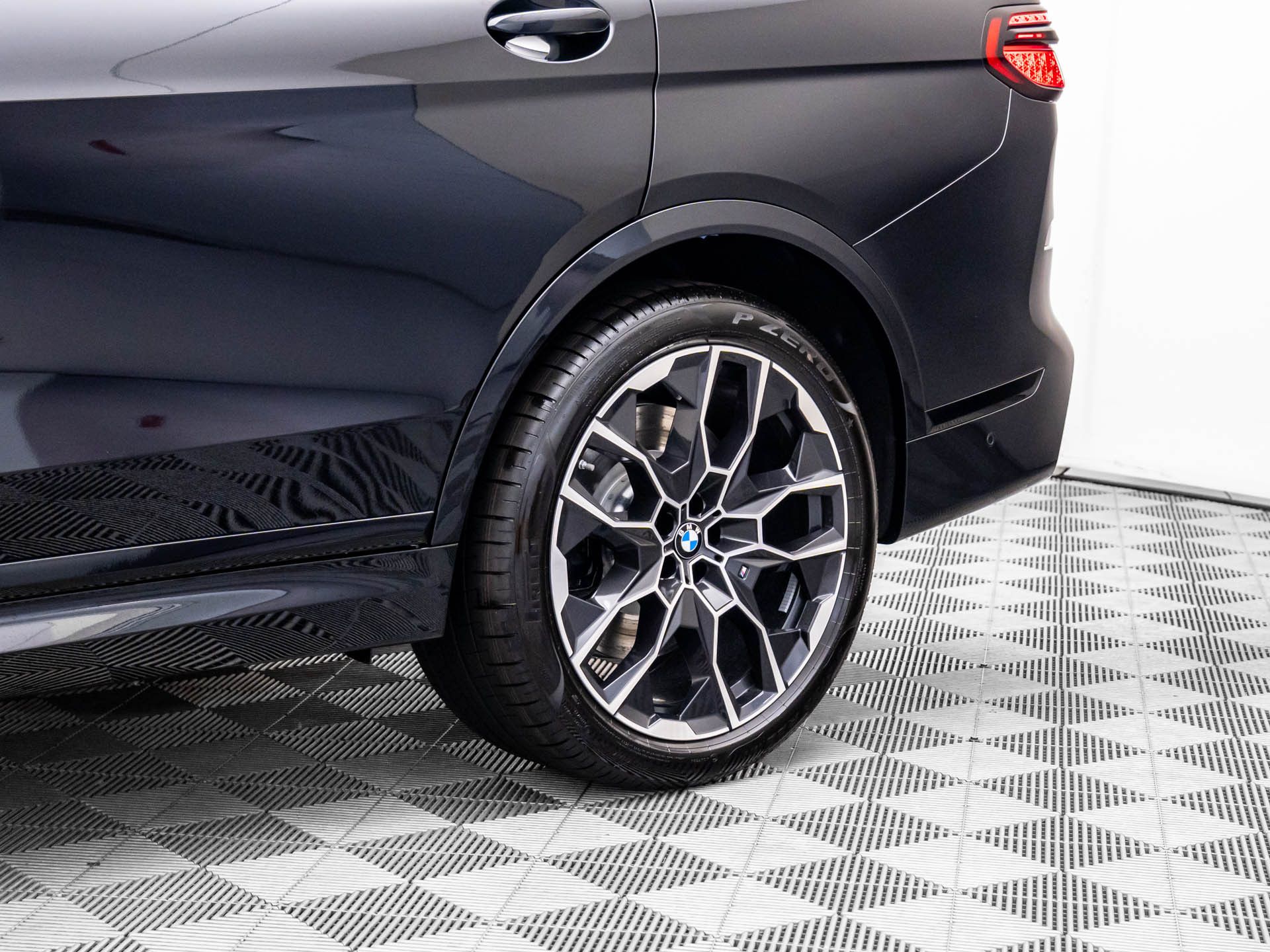 2026 Bmw X7 M60i photo 29